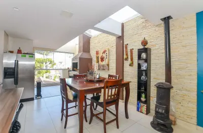 Casa com 3 quartos à venda na rua arminda alves assumpção, 82, tingui, curitiba, 230 m2 por r$ 794.999