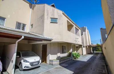 Casa em condomínio fechado com 3 quartos à venda na rua professor olímpio de almeida, 64, bacacheri, curitiba, 124 m2 por r$ 649.000