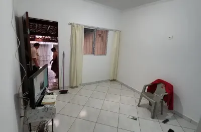 Casa com 1 quarto à venda na Rua Tilápia, 346, Jardim São Carlos, Itapevi