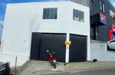 Aluga- se salão com 3 salas e banheiro,  110m2  em itapevi- são paulo