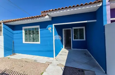Casa em condomínio fechado com 2 quartos à venda na rua francisco quirino dos santos, 241, pioneiros, fazenda rio grande, 49 m2 por r$ 255.000