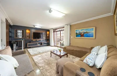Casa com 4 quartos à venda na rua pedro klassa, 131, santo inácio, curitiba, 215 m2 por r$ 1.850.000