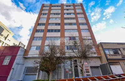 Apartamento com 2 quartos à venda na rua desembargador clotário portugal, 53, centro, curitiba, 70 m2 por r$ 490.000
