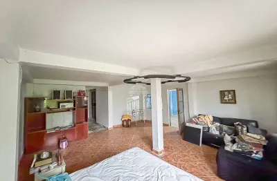 Casa com 6 quartos à venda na rua josé romano, 211, atuba, curitiba, 190 m2 por r$ 350.000