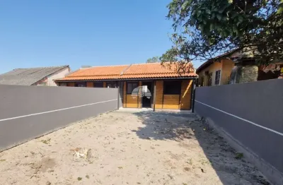 Casa com 2 quartos à venda na avenida curitiba, 118002, piçarras, guaratuba, 70 m2 por r$ 230.000