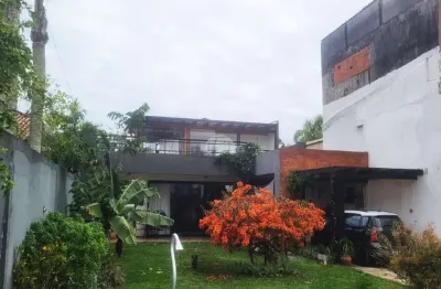 Casa com 3 quartos à venda na rua treze de maio, 509, brejatuba, guaratuba, 270 m2 por r$ 1.700.000