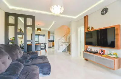 Casa com 4 quartos à venda na rua irmã flávia borlet, 964, hauer, curitiba, 211 m2 por r$ 1.300.000