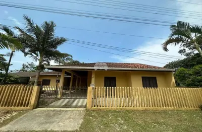 Casa com 3 quartos para alugar na rua 917 frontin, 477, itapema do norte, itapoá, 125 m2 por r$ 2.000