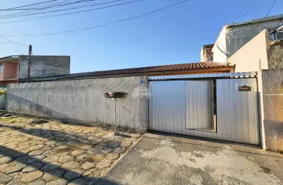 Casa com 3 quartos à venda na rua lais pereti, 277, ipê, são josé dos pinhais, 80 m2 por r$ 380.000