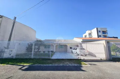 Casa com 3 quartos à venda na rua josé do patrocínio, 583, afonso pena, são josé dos pinhais, 100 m2 por r$ 600.000