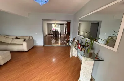 Casa com 4 quartos à venda na rua adelaide stresser scheleder, 13, jardim social, curitiba, 369 m2 por r$ 955.000