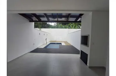 Casa com 3 quartos à venda na rua erwino kieper, 118, atiradores, joinville, 155 m2 por r$ 1.079.000