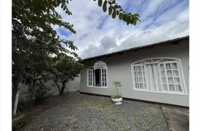 Casa com 3 quartos à venda na rua jorge mayerle, 215, nova brasília, joinville, 150 m2 por r$ 520.000