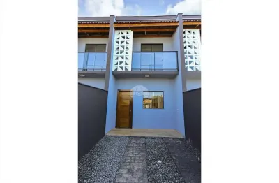 Casa com 2 quartos à venda na rua agulhas negras, 336, jarivatuba, joinville, 60 m2 por r$ 389.000