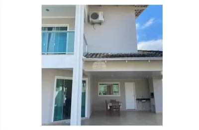 Casa com 4 quartos à venda na rua tenente antônio joão, 2232, bom retiro, joinville, 205 m2 por r$ 780.000