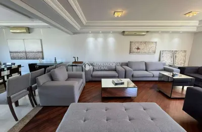 Casa em condomínio fechado com 4 quartos à venda na Rua Acelino Grande, 651, Butiatuvinha, Curitiba, 352 m2 por R$ 1.890.000