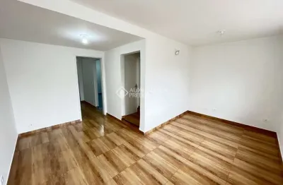 Casa com 3 quartos à venda na Rua Cyrillo Merlin, 724, Novo Mundo, Curitiba, 70 m2 por R$ 530.000