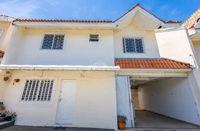 Casa em condomínio fechado com 3 quartos à venda na Rua Alexandre Von Humboldt, 629, Pilarzinho, Curitiba, 98 m2 por R$ 620.000