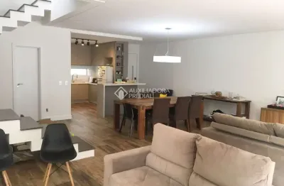 Casa em condomínio fechado com 3 quartos à venda na rua doutor ney de castilhos ferreira, 300, pedra redonda, porto alegre, 432 m2 por r$ 2.400.000