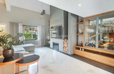 Casa com 2 quartos à venda na rua amaragi, 112, cristo redentor, porto alegre, 319 m2 por r$ 1.690.000