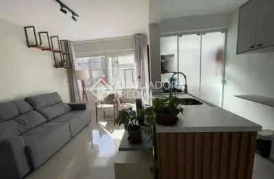 Apartamento com 2 quartos à venda na rua pedro ivo, 206, mont serrat, porto alegre, 63 m2 por r$ 680.000