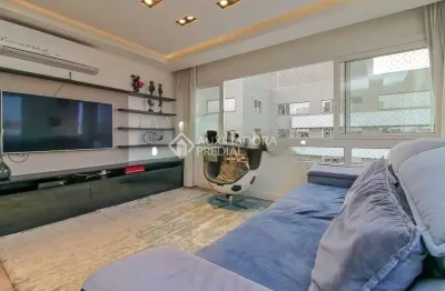 Apartamento com 3 quartos à venda na travessa américo silveira, 146, cristo redentor, porto alegre por r$ 940.000