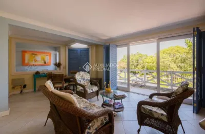 Casa com 4 quartos à venda na rua professor ulisses cabral, 435, chácara das pedras, porto alegre, 350 m2 por r$ 1.195.000