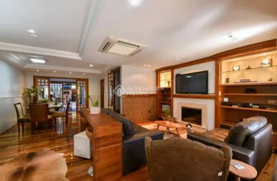 Casa com 4 quartos à venda na rua engenheiro renato costa leite, 295, ipanema, porto alegre, 249 m2 por r$ 1.690.000