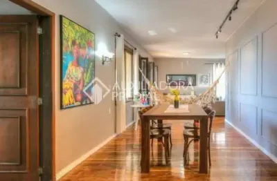 Casa com 6 quartos à venda na avenida taquary, 175, cristal, porto alegre, 430 m2 por r$ 2.490.000