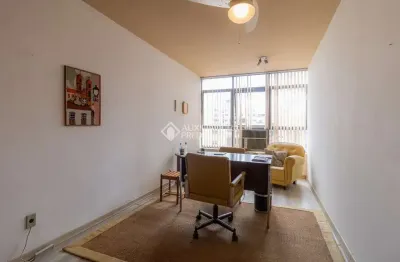 Sala comercial à venda na rua general vitorino, 330, centro histórico, porto alegre, 70 m2 por r$ 382.000