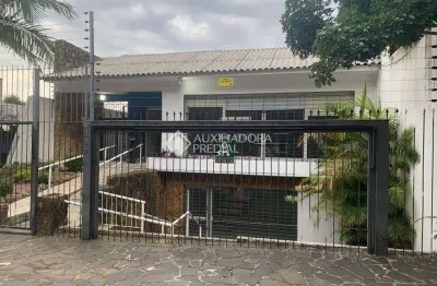 Casa com 3 quartos à venda na alameda raimundo corrêa, 156, boa vista, porto alegre por r$ 1.999.000