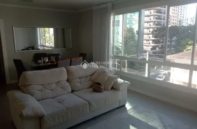Apartamento com 3 quartos à venda na Avenida Palmeira, 44, Petrópolis, Porto Alegre, 118 m2 por R$ 800.000