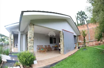 Casa com 3 quartos à venda na rua prudêncio alves de oliveira, 335, cadorin, pato branco, 158 m2 por r$ 850.000