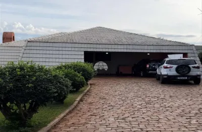 Casa com 4 quartos à venda na rua tocantins, 3399, brasília, pato branco, 383 m2 por r$ 1.980.000