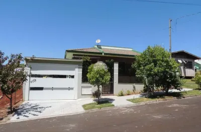 Casa com 3 quartos à venda na rua fernando fraron, 299, fraron, pato branco, 145 m2 por r$ 698.000