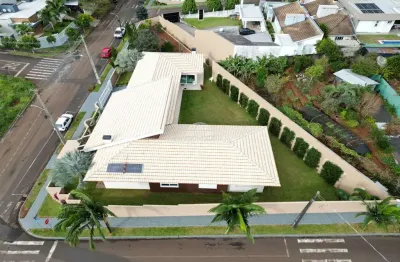 Casa com 4 quartos à venda na rua frei sérgio hillescheim, 304, parque do som, pato branco, 292 m2 por r$ 2.398.000