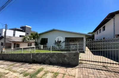 Casa com 3 quartos à venda na rua visconde de tamandaré, 1361, centro, pato branco, 177 m2 por r$ 949.000