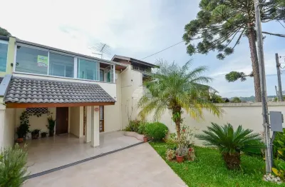 Casa com 3 quartos à venda na Rua Rouxinol, 175, Loteamento Montparnasse, Almirante Tamandaré, 154 m2 por R$ 699.000