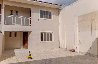 Casa em condomínio fechado com 3 quartos à venda na rua humberto de alencar castelo branco, 300, jardim amélia, pinhais, 150 m2 por r$ 475.000