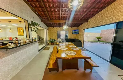Casa com 4 quartos à venda na rua ângelo francisco borato, 736, jardim monza, colombo, 241 m2 por r$ 685.000