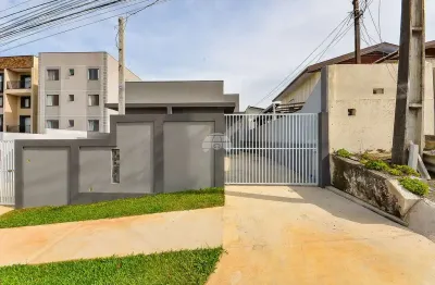Casa com 3 quartos à venda na Rua Estocolmo, 80, Vila Alto da Cruz, Colombo, 65 m2 por R$ 465.000