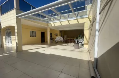 Casa comercial à venda na rua olívio setim, 520, afonso pena, são josé dos pinhais, 184 m2 por r$ 590.000