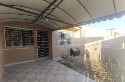Casa com 2 quartos à venda na rua alice dos santos ferreira, 51, guatupê, são josé dos pinhais, 56 m2 por r$ 300.000