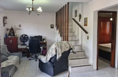 Casa com 2 quartos à venda na rua desembargador james portugal macedo, 896, santo antônio, são josé dos pinhais, 61 m2 por r$ 323.000