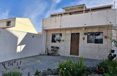 Casa com 2 quartos à venda na rua desembargador james portugal macedo, 896, santo antônio, são josé dos pinhais, 61 m2 por r$ 323.000