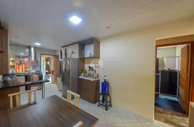 Casa com 3 quartos à venda na rua general luiz carlos pereira tourinho, 133, campo de santana, curitiba, 120 m2 por r$ 299.000