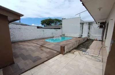 Casa com 3 quartos à venda na RUA MAMORE, 150, Praia de Leste, Pontal do Paraná por R$ 420.000