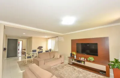 Casa com 4 quartos à venda na rua vereador yrlan cavet, 450, alto boqueirão, curitiba, 370 m2 por r$ 1.300.000