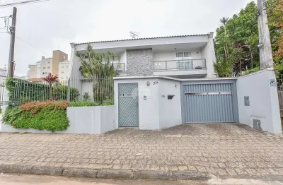 Casa com 4 quartos à venda na rua engenheiro heitor soares gomes, 637, portão, curitiba, 385 m2 por r$ 2.700.000