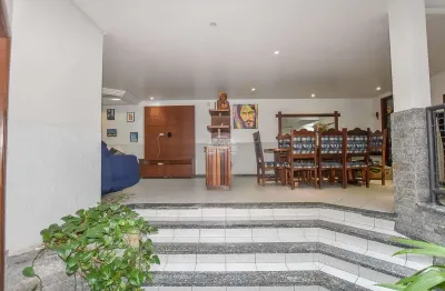 Casa com 4 quartos à venda na Rua Engenheiro Heitor Soares Gomes, 637, Portão, Curitiba, 385 m2 por R$ 2.700.000